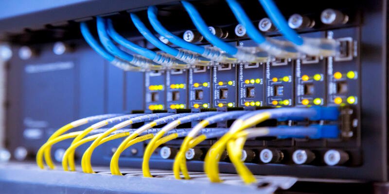 Yellow vs Blue Ethernet Cable： What Is The Difference？